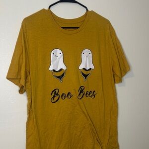 Boo-bees t shirt. Very soft